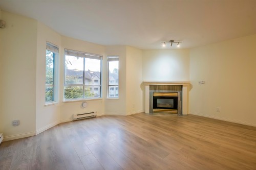 203-515 Whiting Way, Coquitlam, BC 