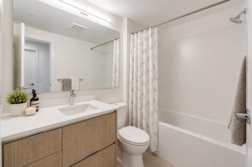 308-8940 University Crescent, Burnaby, BC 