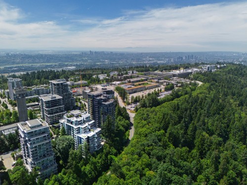 308-8940 University Crescent, Burnaby, BC 