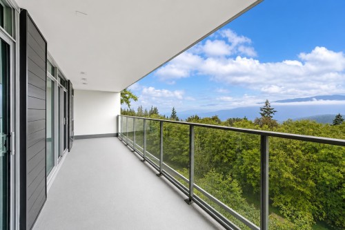 308-8940 University Crescent, Burnaby, BC 