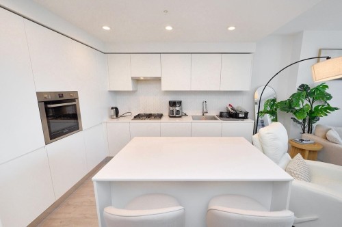 3302-3833 Evergreen Place, Burnaby, BC 