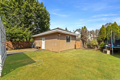 10320 Scotsdale Avenue, Richmond, BC 