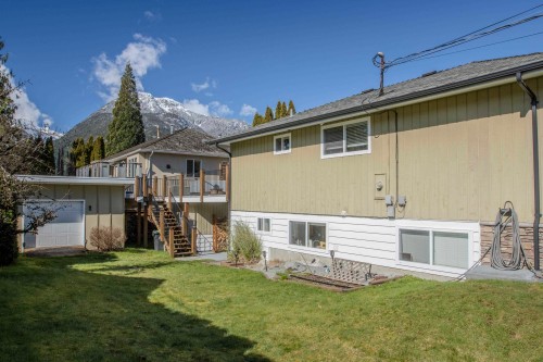 40251 Kalodon Road, Squamish, BC 