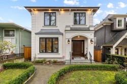4307 13th Avenue W Vancouver, BC V6R 2V1