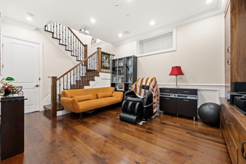 4307 13Th Avenue W, Vancouver, BC 