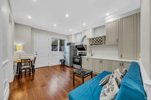 4307 13Th Avenue W, Vancouver, BC 