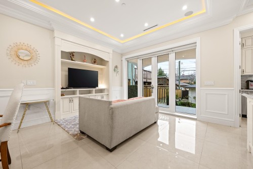 4307 13Th Avenue W, Vancouver, BC 