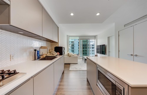 4006-3809 Evergreen Place, Burnaby, BC 