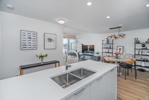 605-5085 Main Street, Vancouver, BC 