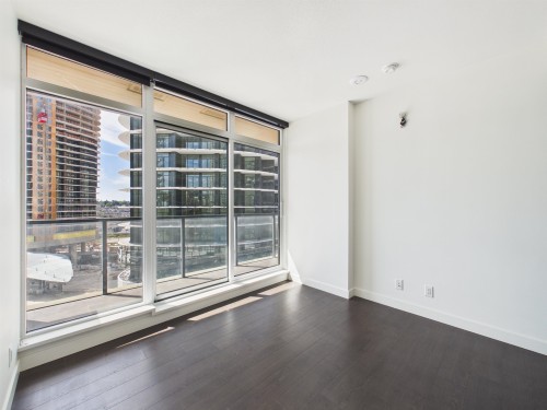 509-4880 Lougheed, Burnaby, BC - Indoor Photo Showing Other Room
