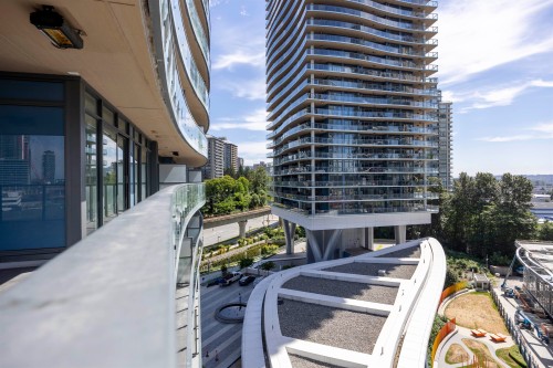 509-4880 Lougheed, Burnaby, BC - Outdoor With Balcony