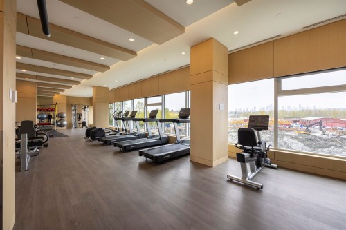 509-4880 Lougheed, Burnaby, BC - Indoor Photo Showing Gym Room