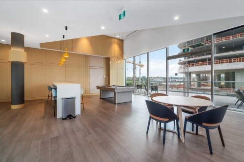 509-4880 Lougheed, Burnaby, BC - Indoor