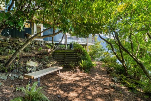 1475 Webb Road, Bowen Island, BC - Outdoor