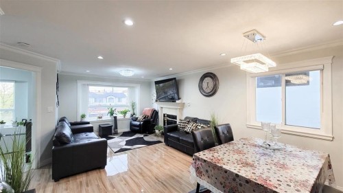 7480 Main Street, Vancouver, BC - Indoor Photo Showing Living Room With Fireplace
