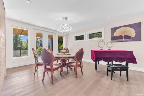 1360 Ottaburn Road, West Vancouver, BC 