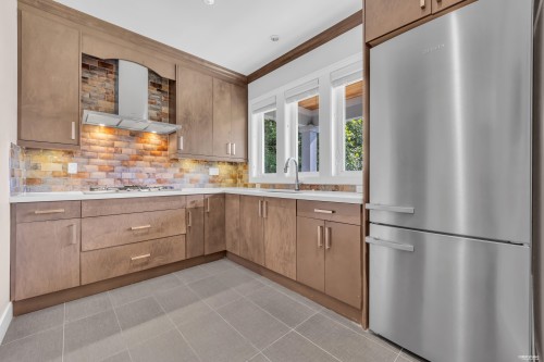 1360 Ottaburn Road, West Vancouver, BC 