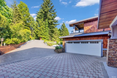 1360 Ottaburn Road, West Vancouver, BC 