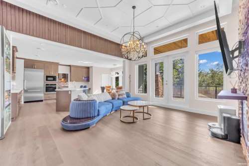 1360 Ottaburn Road, West Vancouver, BC 