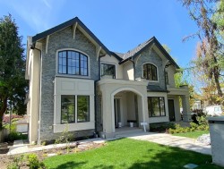 Upper-1368 43rd Avenue WVancouver, BC V6M 3A3