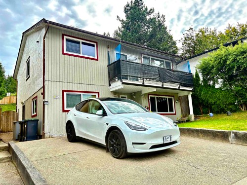 257 Angela Drive  Port Moody, BC V3H 3X7