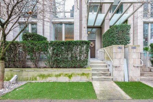 1051 Richards Street, Vancouver, BC 