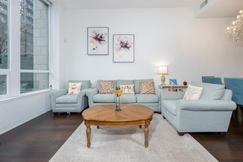 1051 Richards Street, Vancouver, BC 