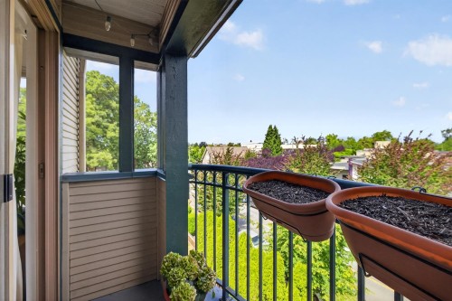 401-688 16Th Avenue E, Vancouver, BC 