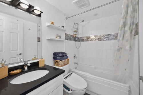 401-688 16Th Avenue E, Vancouver, BC 