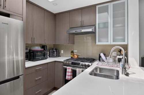 401-688 16Th Avenue E, Vancouver, BC 