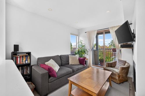 401-688 16Th Avenue E, Vancouver, BC 