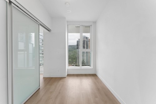 903-567 Clarke Road, Coquitlam, BC - Indoor Photo Showing Other Room