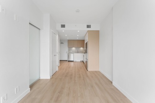 903-567 Clarke Road, Coquitlam, BC - Indoor