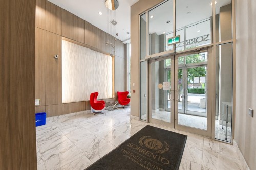 812-8688 Hazelbridge Way  Richmond, BC V6X 0R6
