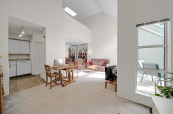 315-1510 Nelson Street  Vancouver, BC V6G 1M1