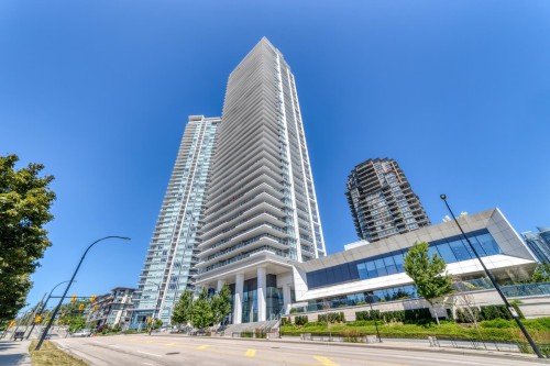 703-1888 Gilmore Avenue  Burnaby, BC V5C 0L2