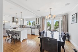 4802 Venables Street Burnaby, BC V5C 3A8