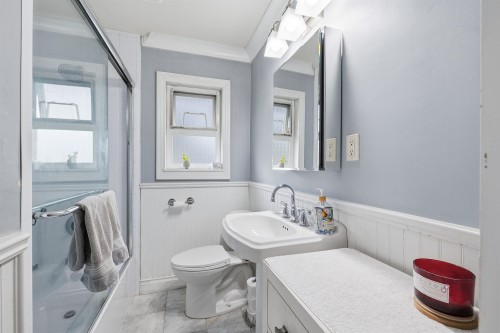 4802 Venables Street, Burnaby, BC 
