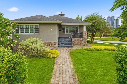 4802 Venables Street, Burnaby, BC 