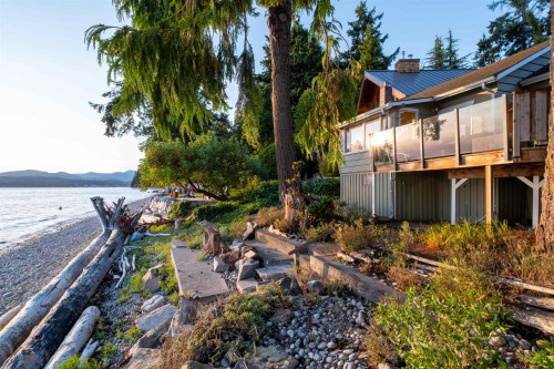 4861 Sunshine Coast Highway, Sechelt, BC 