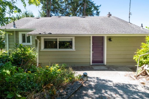 4861 Sunshine Coast Highway, Sechelt, BC 