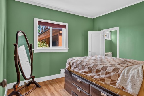 4861 Sunshine Coast Highway, Sechelt, BC 
