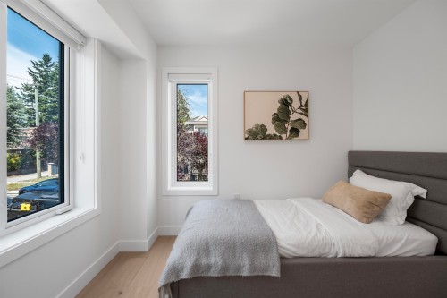 1008 52Nd Avenue W, Vancouver, BC 