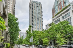 1104-928 Richards Street  Vancouver, BC V6B 6P6