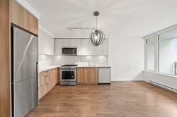 1301-258 Nelson's Court New Westminster, BC V3L 0J9