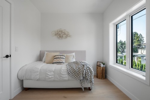 1012 52Nd Avenue W, Vancouver, BC 