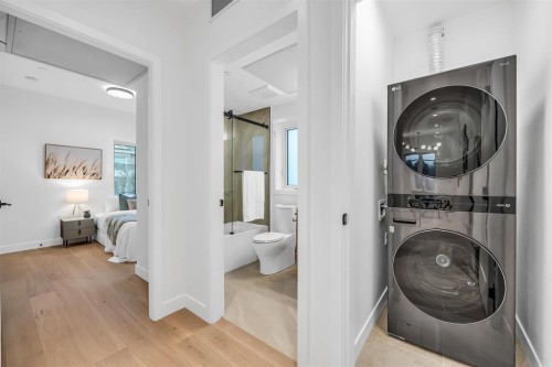 1016 52Nd Avenue W, Vancouver, BC 