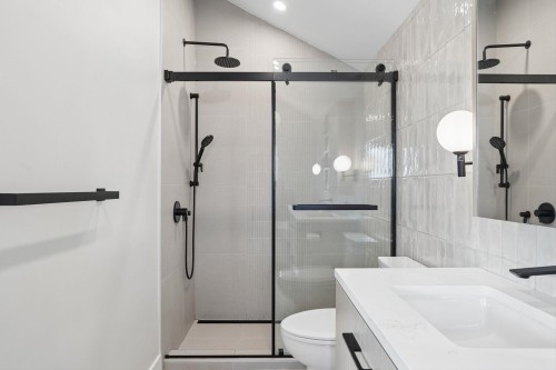 1889 34Th Avenue E, Vancouver, BC 