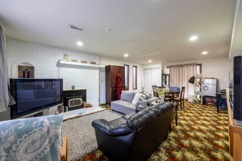 5555 Wallace Road, Richmond, BC 