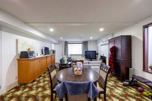 5555 Wallace Road, Richmond, BC 